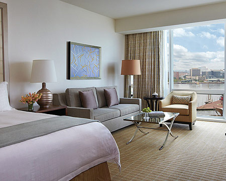 Four Seasons Hotel Baltimore

