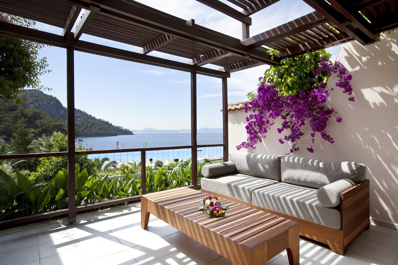 Hillside Beach Club