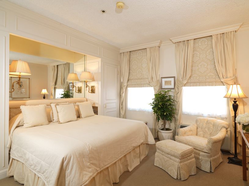 The Chesterfield Palm Beach