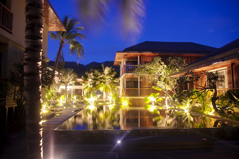 Dhevatara Beach Hotel 