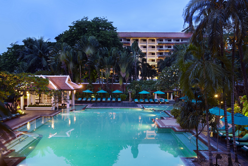 Tropical Pool at The Anantara Bangkok Riverside Hotel Tropical Pool at The Anantara Bangkok Riverside Hotel