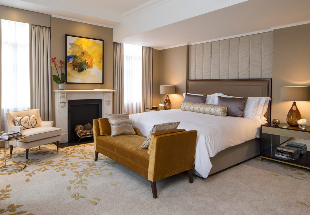 Guest Room at JW Marriott Grosvenor House, London, United Kingdom