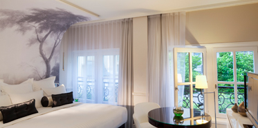 Prestige Guest Room at Renaissance Paris Le Parc Trocadero, Paris, France