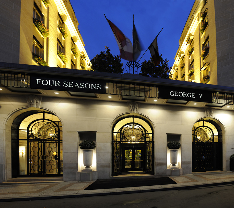 Four Seasons Hotel George V Paris Facade