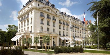 Trianon Palace Versailles Exterior