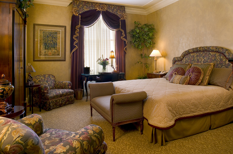 LE PAVILLON HOTEL NEW ORLEANS  4-STAR ACCOMMODATION CENTRAL CITY