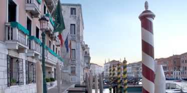 Palazzo Sant Angelo Sul Canal Grande