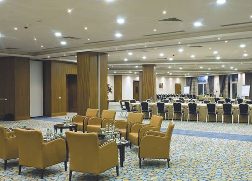 Radisson Blu Golden Sands