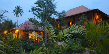 AMATAO Tropical Residence