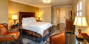 Hotel Mazarin Superior King Guest Room