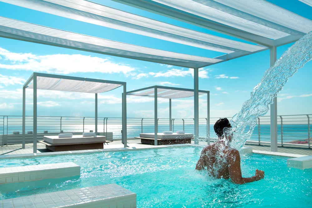 Rooftop Hydrotherapy Pool at the COMO Metropolitan Miami Beach