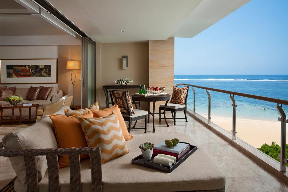 Earl Suite Patio at Mulia Bali