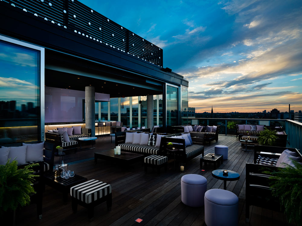 Terrace and Lounge at Thompson Toronto, Canada