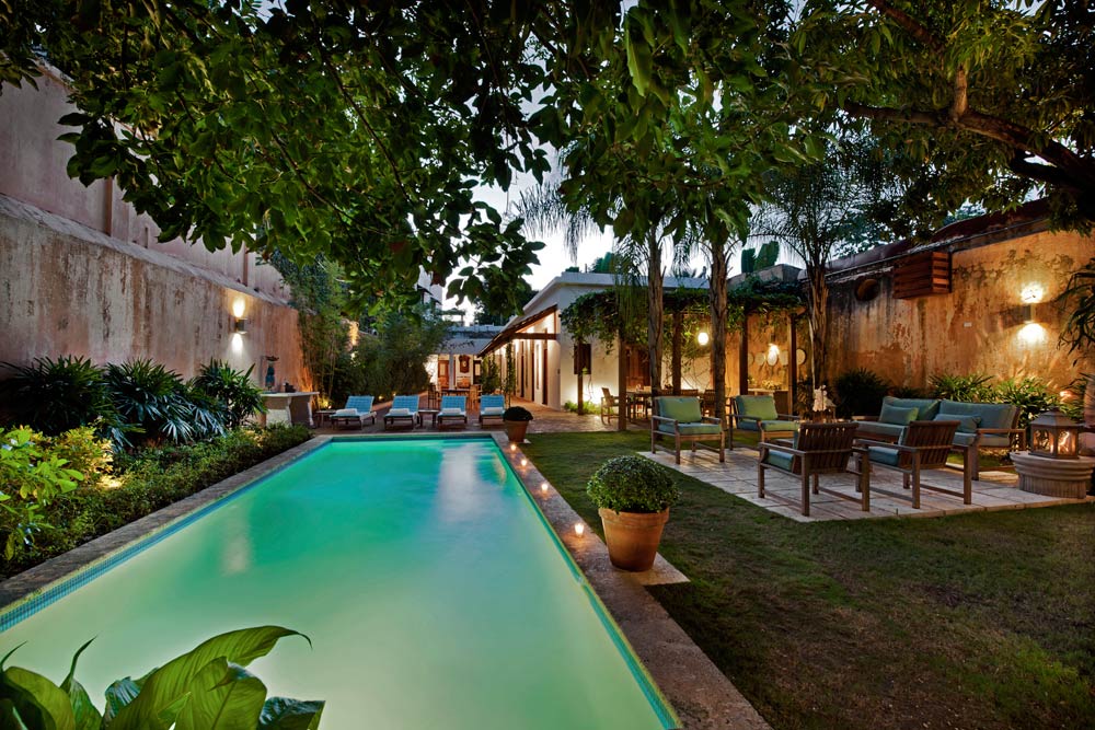 Outdoor Pool and Patio at Casas del XVI, Santo Domingo, Dominican Republic