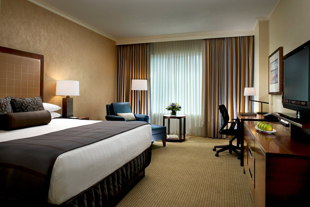 Guest Room at Hyatt Regency Calgary, Canada 