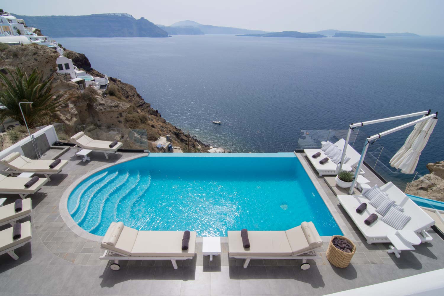 Santorini Secret Suites & Spa