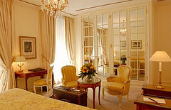 Hotel Le Bristol bedroom