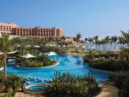 Luxury at its Best in Muscat at the ShangriLa Barr Al Jissah Resort