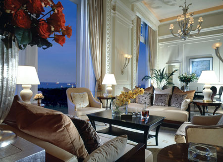 Fullerton Presidential Suite