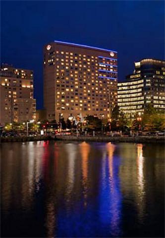 Renaissance Boston Waterfront Hotel