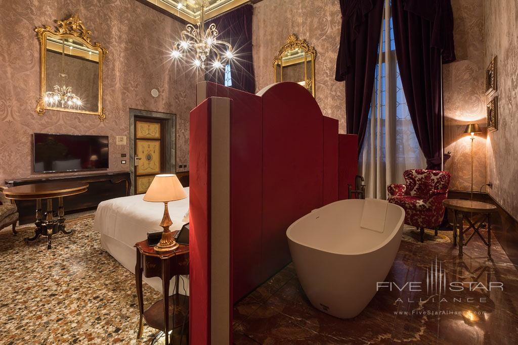 Guest suite at the Palazzo Venart