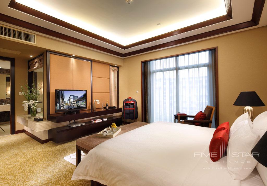 Presidential Suite Guest Room at Dongfang Hotel, Guangzhou, China