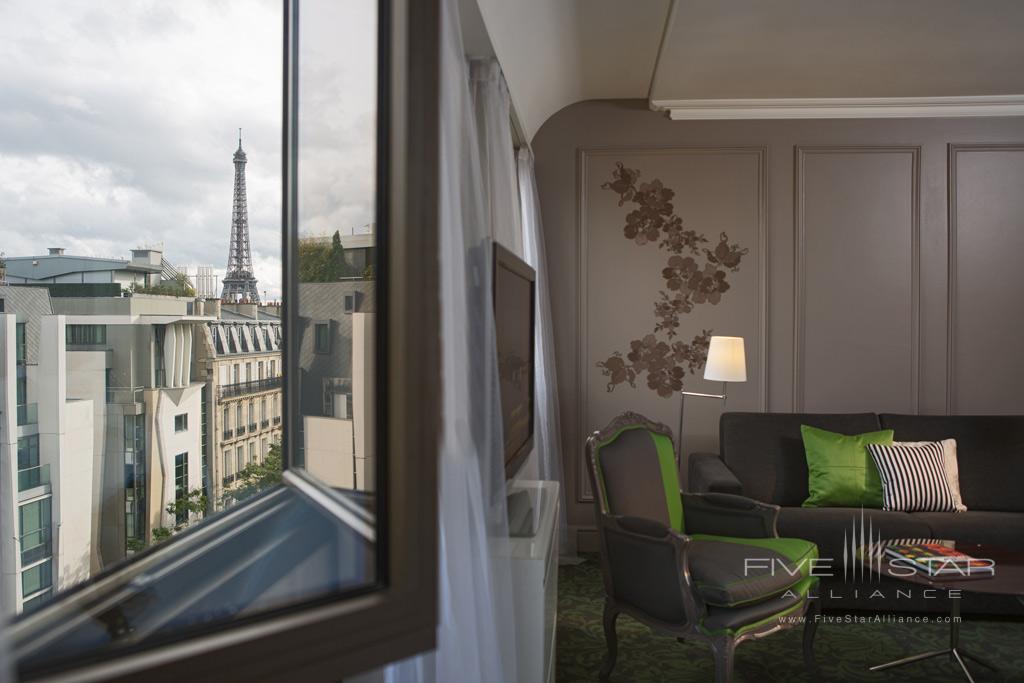 Eiffel Tower View Guestroom at Renaissance Paris Le Parc Trocadero, Paris, France