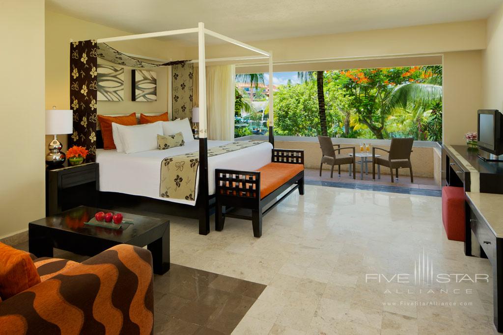 Garden View King Guest Room at Dreams Puerto Aventuras, Puerto Aventuras, Mexico