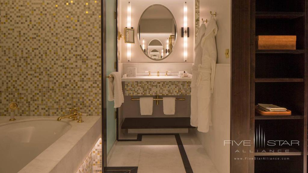 Guest Bath at Four Seasons Hotel London at Ten Trinity Square, UK