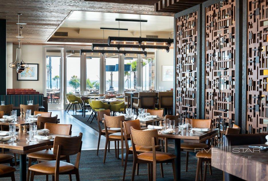 Tanner’s Restaurant at Pasea Hotel in Huntington Beach features the best in fresh, Southern California cuisine with stunning floor-to-ceiling views of the Pacific Ocean