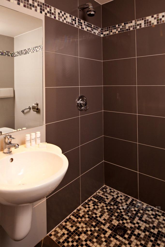 Handicap Bathroom at Hotel Chateau Grand Barrail Saint Emilion, France