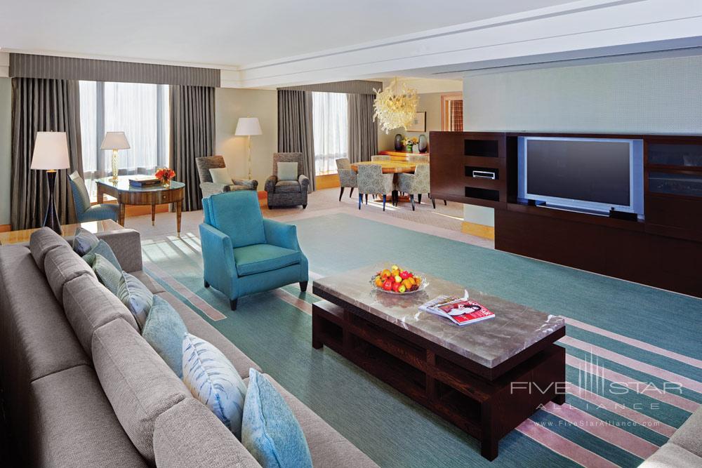 Specialty One Bedroom Suite with Family Room at Four Seasons San Francisco