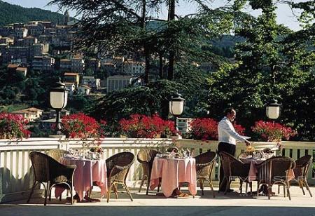 Outdoors Dining