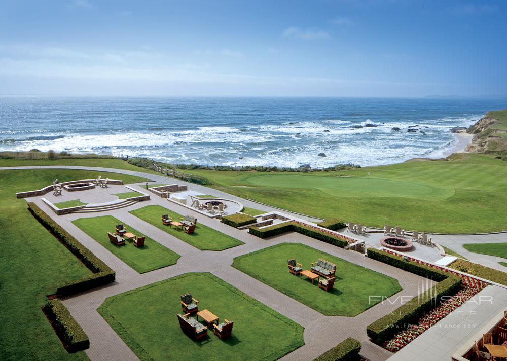 Lounge at Ritz Carlton Half Moon Bay