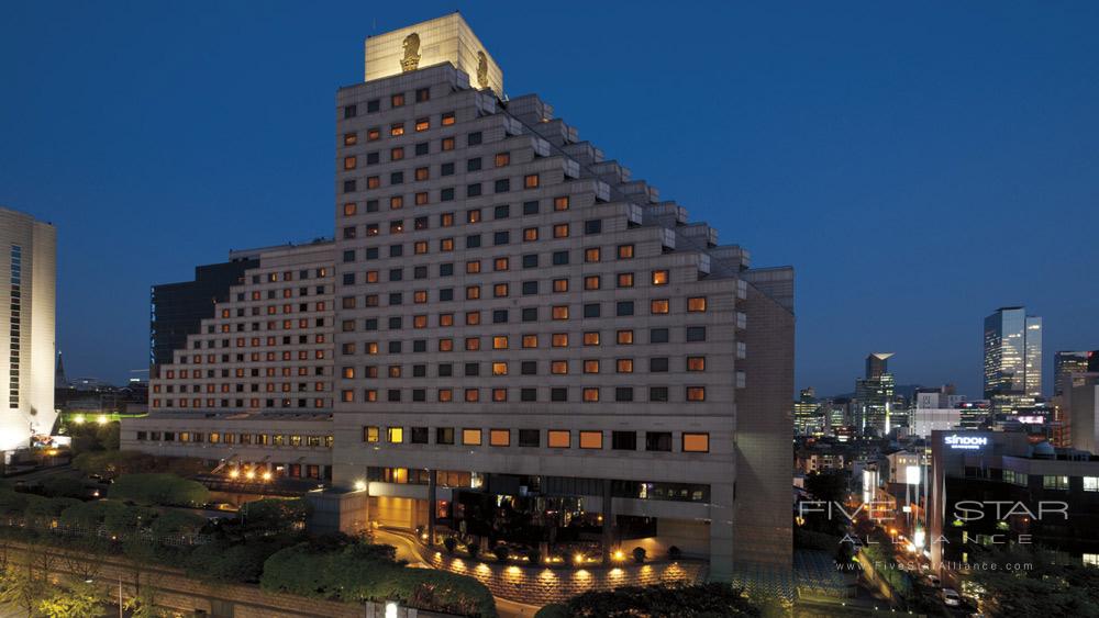 Exterior of Ritz Carlton Seoul