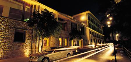 Amphitryon Hotel