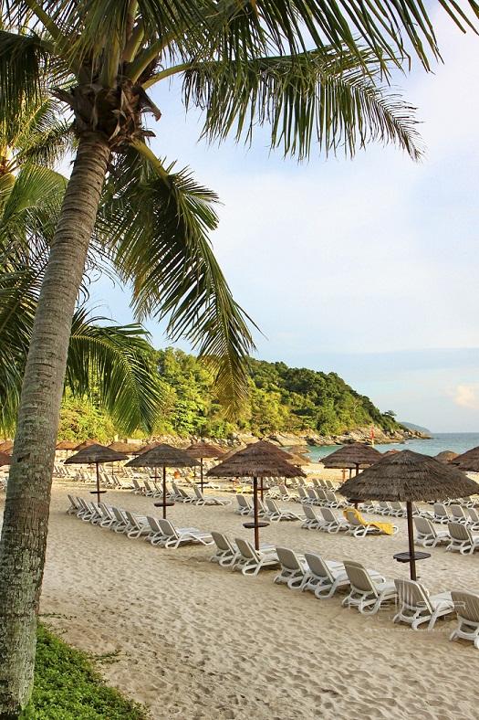 Le Meridien Phuket Beach Resort Beach Loungers