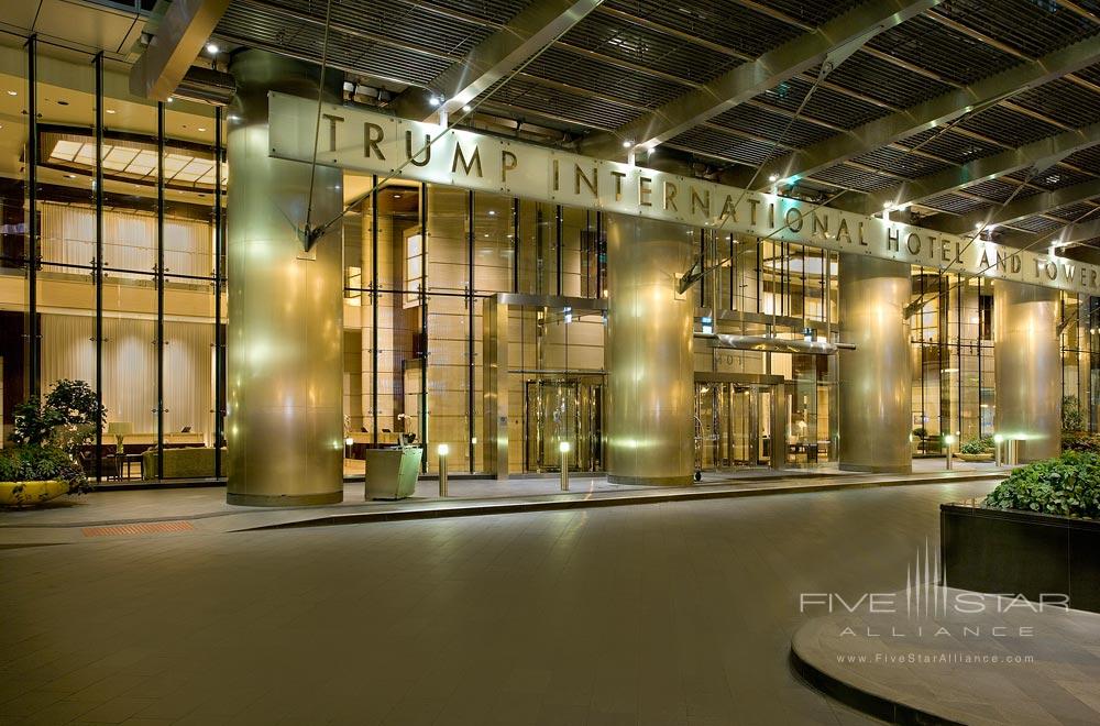 Entrance to Trump International Hotel Chicago