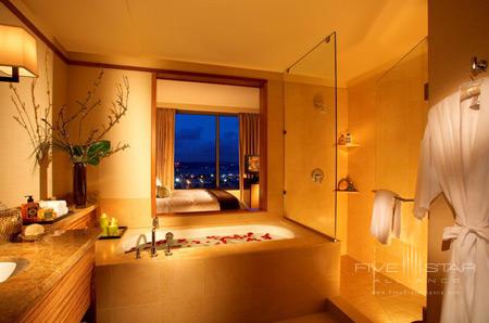 Denny Park Hotel formerly Pan Pacific Seattle