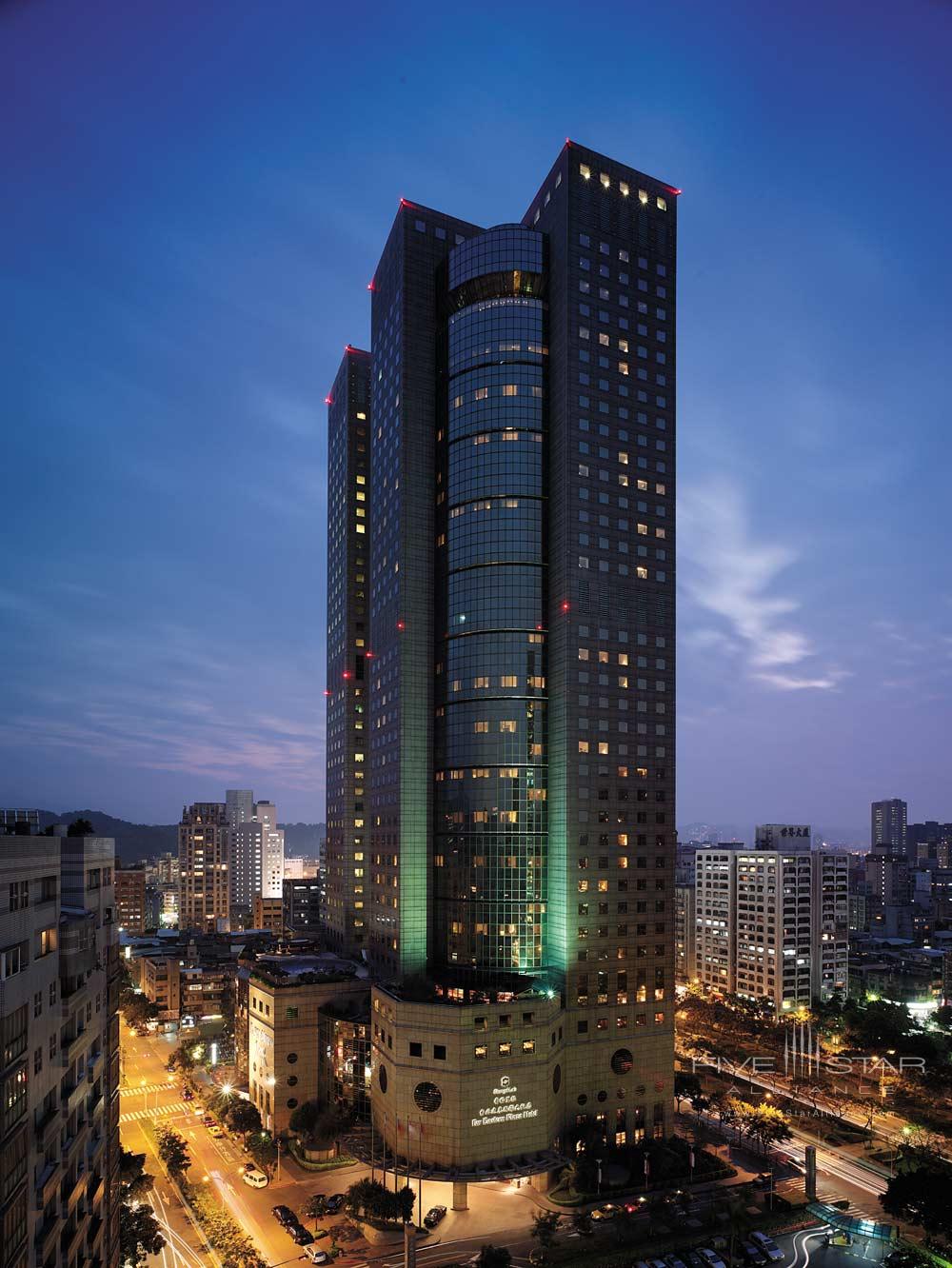 Photo Gallery for Shangri-la's Far Eastern Plaza Hotel Taipei | Five