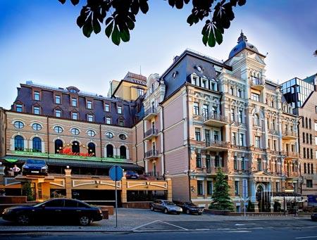 Opera Hotel