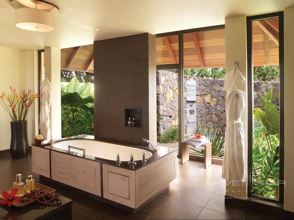 Guest Bath at Four Seasons Resort Mauritius at Anahita