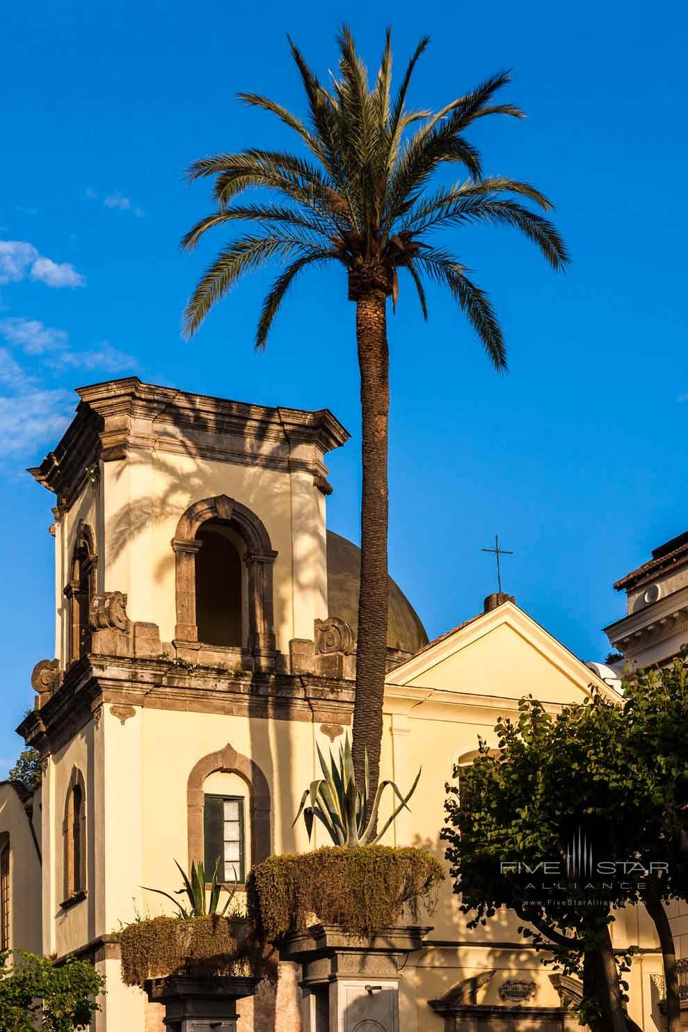 Exterior view of Grand Hotel Cocumella in Sant'Agnello di Sorrento, Italy