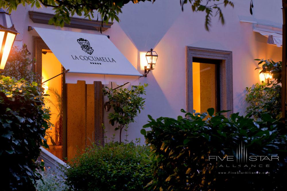 Exterior view of Grand Hotel Cocumella in Sant'Agnello di Sorrento, Italy