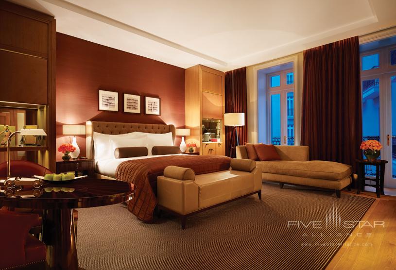 Deluxe Junior Suite at Corinthia Hotel London