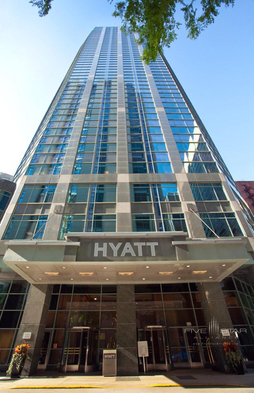 Hyatt Chicago Magnificent Mile Exterior