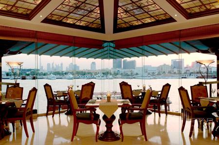 Sheraton Dubai Creek Hotel and Towers