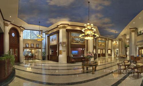 Dubai Metropolitan Hotel