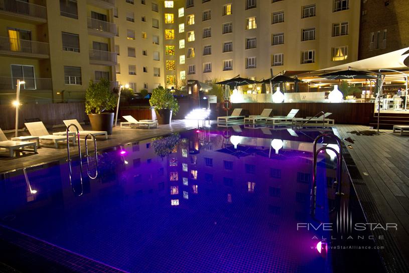 Wellington Hotel Pool at Night