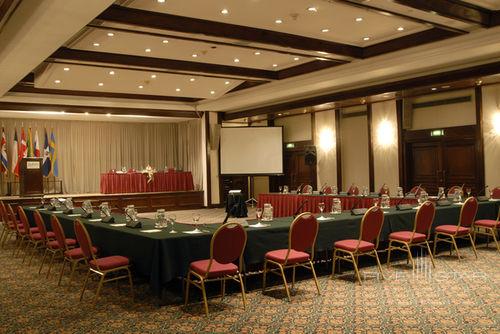 Radisson Montevideo Victoria Plaza Hotel
